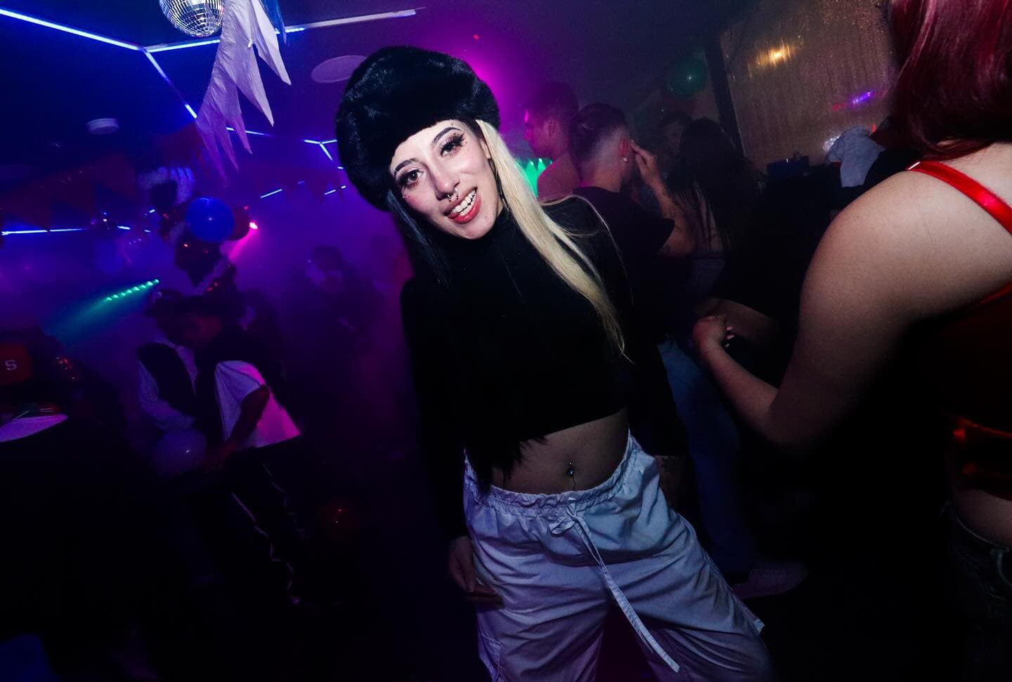 Jangueo Bar-782027e3-a73c-4c5e-8388-6a5d81171462
