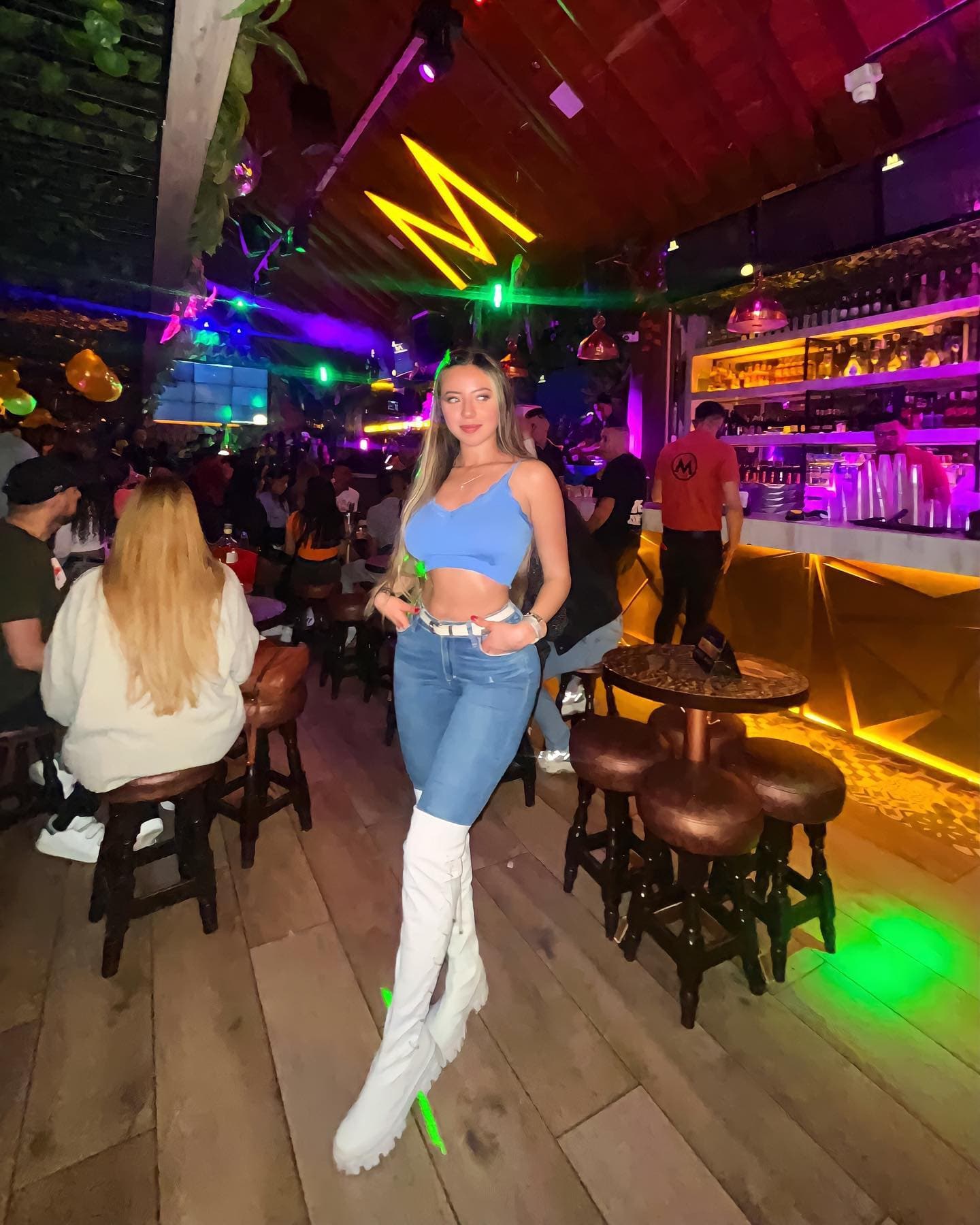 Martina Bar-8308f87f-bdde-40a3-b10e-48b3ba081ad1